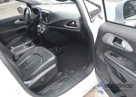 2018 Chrysler Pacifica Touring L Plus из США, поврежденный, VIN 2C4RC1EG4JR174316